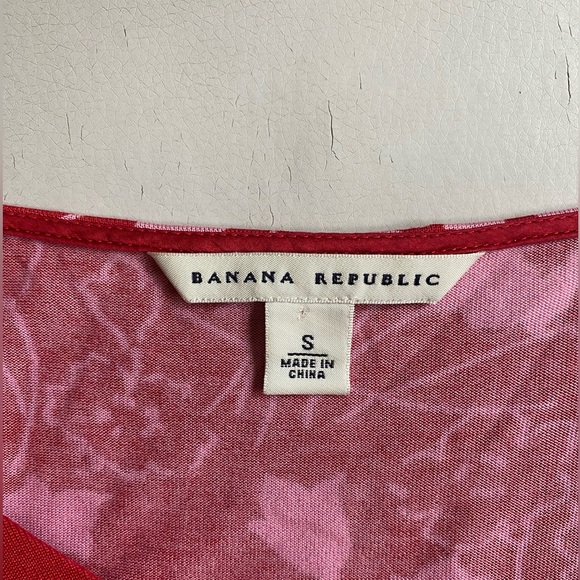 Banana Republic Red and White flowered Maxi dress - Picture 3 of 3